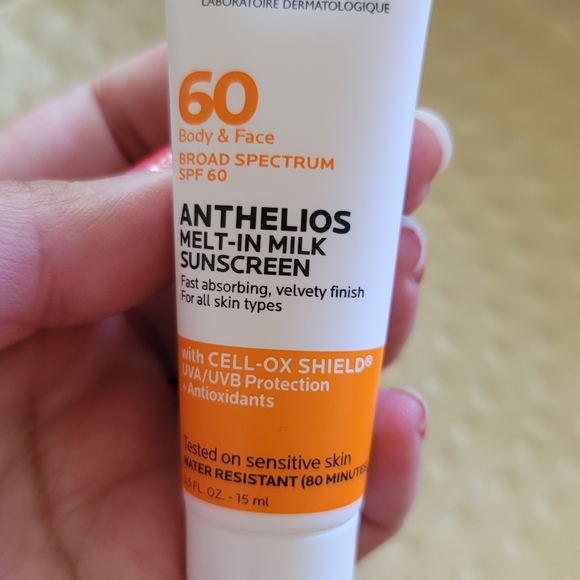 NWT La roche-posay Anthelios Melt-In Milk Body and Face Sunscreen SPF 60 , 15 mL - Picture 2 of 4